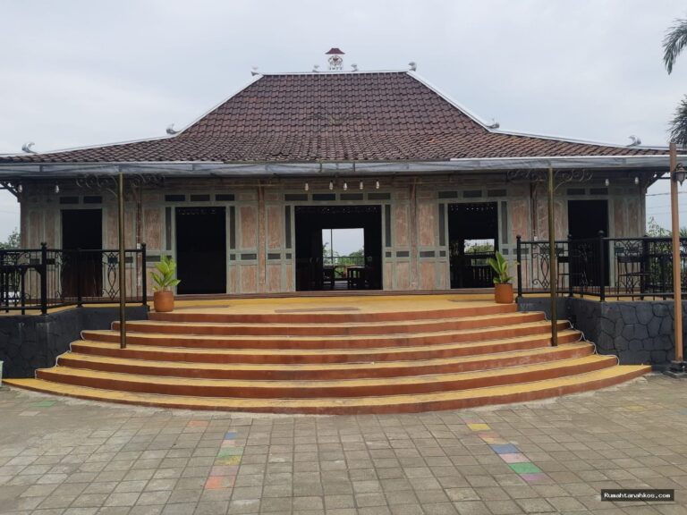 Jasa Kontraktor Bangunan Restoran dari Kayu Pematangsiantar - Jasa Kontraktor Bangunan Restoran dari Kayu Pematangsiantar Terpercaya