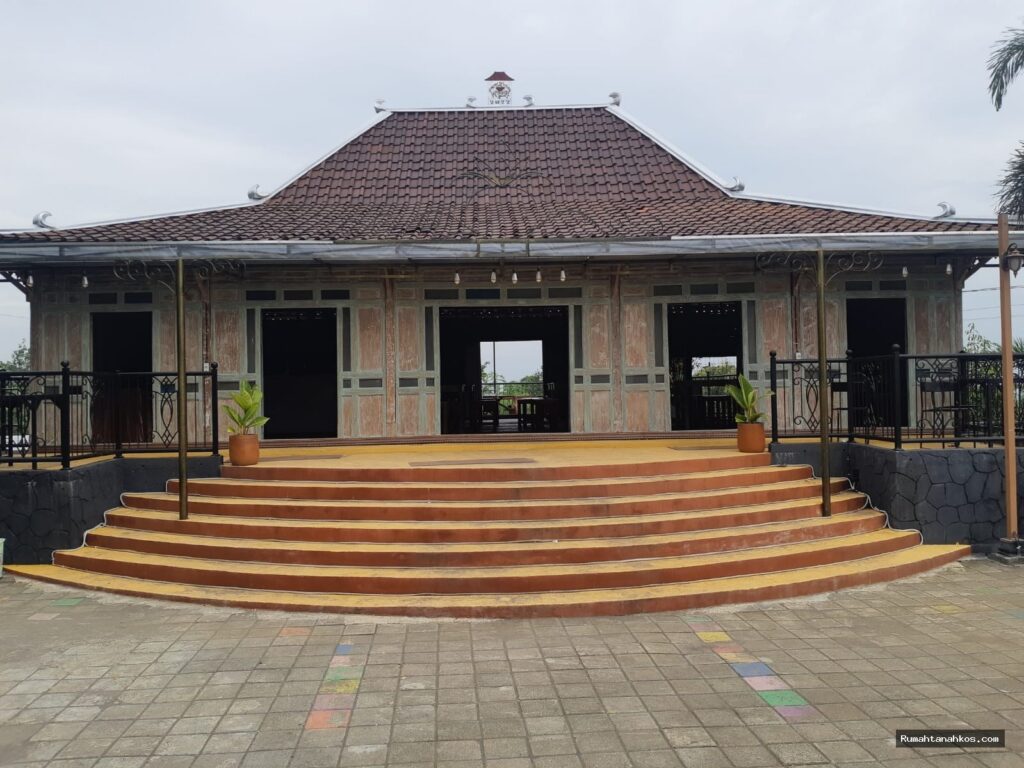 Jasa Kontraktor Bangunan Restoran dari Kayu Sumbawa - Jasa Kontraktor Bangunan Restoran dari Kayu Sumbawa Profesional